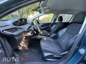 Peugeot 2008 1.6 e-HDi Active