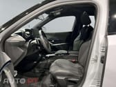 Peugeot 2008 GT HYBRID 