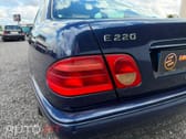 Mercedes-Benz E 220 D Classic