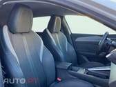 Peugeot 408 HYBRID 136 e-DSC6 Allure