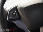 Tesla Model 3 Tração Traseira