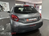 Peugeot 208 1.2 PureTech Signature