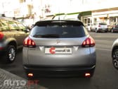 Peugeot 2008 1.2 PureTech Signature
