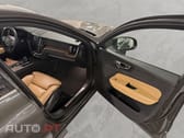 Volvo XC60 2.0 T8 PHEV Momentum AWD