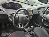 Peugeot 2008 1.2 PureTech Signature
