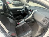 Toyota Auris 1.8 HSD Comfort +P.Sport+Navi
