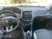 Peugeot 208 1.2 VTi Style