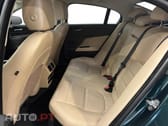 Jaguar XE 2.0 D Pure
