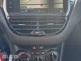 Peugeot 208 PureTech 82 Stop & Start Signature