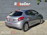 Peugeot 208 1.2 PureTech Signature