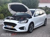 Ford Focus SW 1.0 EcoBoost ST-Line