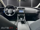 Jaguar XE 2.0 D Prestige Aut.