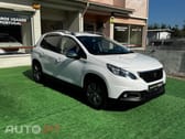 Peugeot 2008 1.2 PureTech Style
