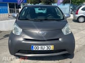 Toyota iQ 1.0 VVT-i