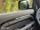 Land Rover Defender 2.0 P300e 110 AWD X-Dynamic SE