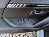 Peugeot E-2008 50 kWh Allure Pack
