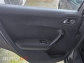 Peugeot 2008 1.2 PureTech Signature