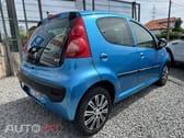 Peugeot 107 1.o sedution