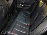 BMW 330 e Touring Pack Desportivo M Auto