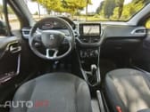 Peugeot 208 PureTech 82 Stop & Start Signature