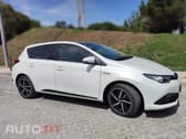 Toyota Auris 1.8 HSD Confort Pack Style CVT