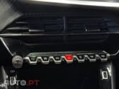 Peugeot E-2008 Active