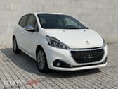 Peugeot 208 1.2 PureTech Signature