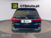 BMW X7 M50i
