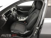 BMW 320 d Touring xDrive Auto