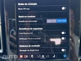 Volvo XC40 2.0 B3 Plus Dark