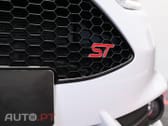 Ford Fiesta 1.6 EcoBoost c/ Pack Pele Desportiva ST