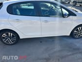 Peugeot 208 Vti