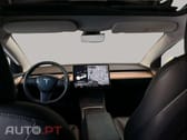 Tesla Model 3 Stander 