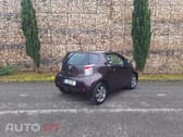 Toyota iQ 1.0 VVT-i 2