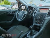 Opel Astra Outro
