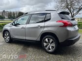 Peugeot 2008 1.2 PURETECH STYLE