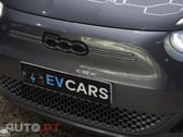 Fiat 500e La Prima
