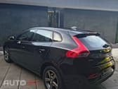 Volvo V40 D2
