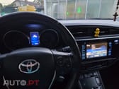 Toyota Auris Touring Sports 1.8HSD SQUARE COLLECTION