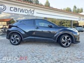 Toyota C-HR 2.0 Hybrid Square Collection