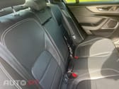Jaguar XE 2.0 D200 R-Dynamic Black