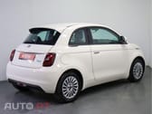 Fiat 500e  Action