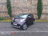Toyota iQ 1.0 VVT-i 2