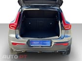 Volvo XC40 2.0 T4 R-Design