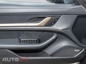 Porsche Taycan Turbo I.V.A DEDUTIVEL 