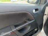 Ford Fiesta 1.25 First Edition - Um dono