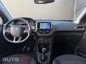 Peugeot 208 1.2 PureTech Signature