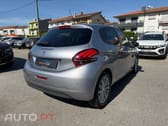 Peugeot 208 1.2 PureTech Signature