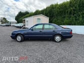 Mercedes-Benz E 220 D Classic