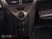 Toyota iQ 1.0 VVT-i